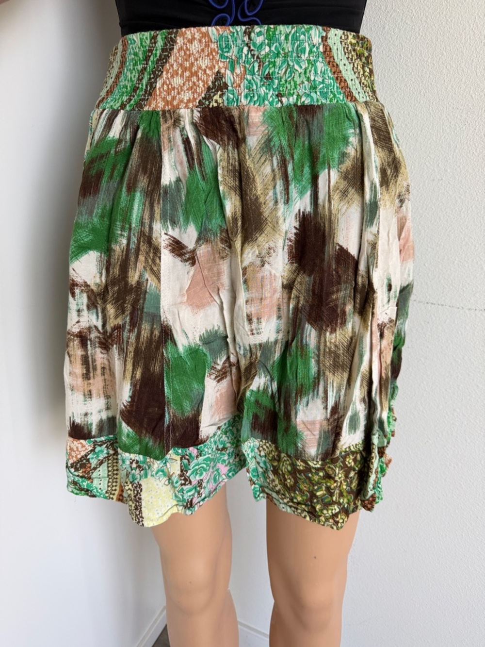 Forever 21 Green Brown Pink Brushstroke Print Smocked Mini Skirt